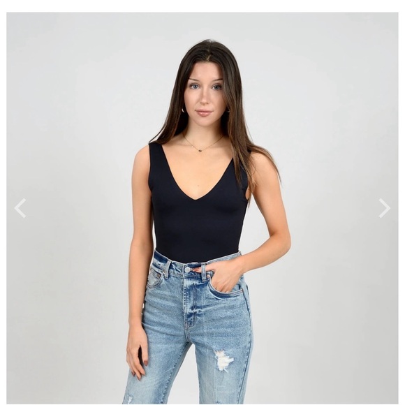 Second Skin V Neck Bodysuit - Picture 9 of 12